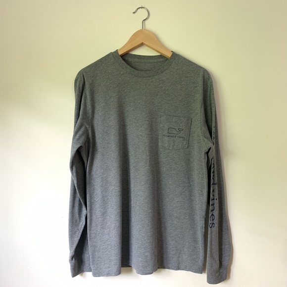 Vineyard Vines Other - Vintage Whale Graphic Long-Sleeve Pocket Tee
